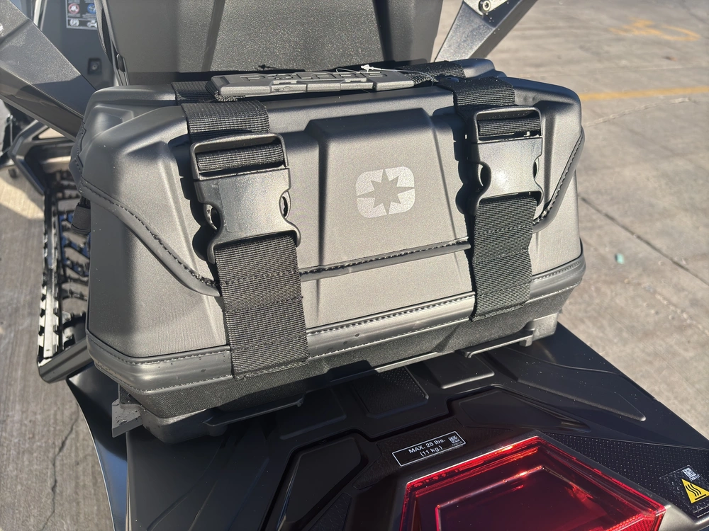 Polaris Prostar S4 Indy Adventure 137 2025 alt