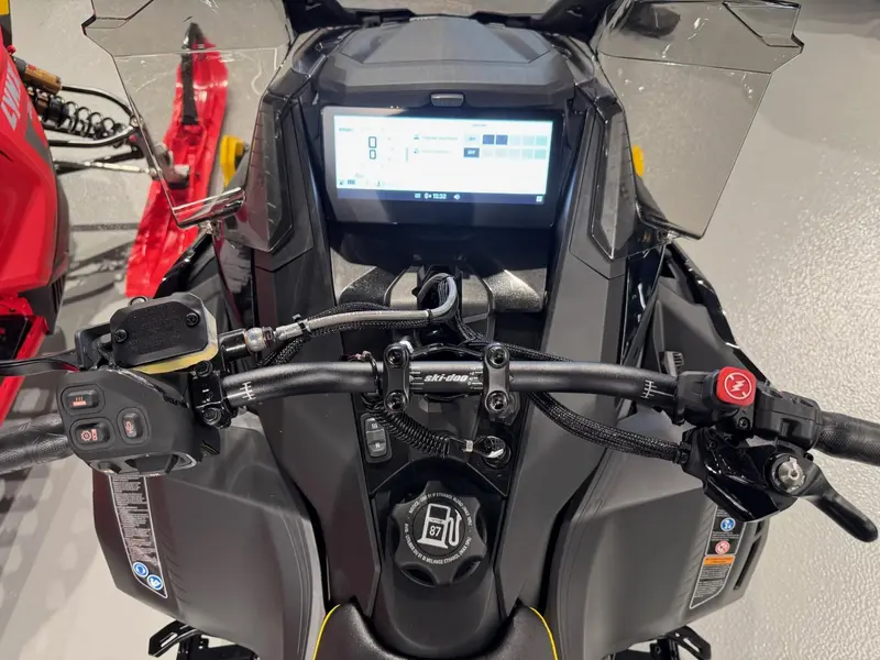 2024 Ski-Doo RENEGADE ENDURO 900 ACE