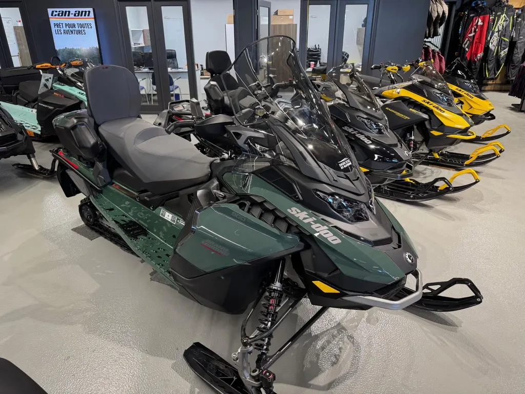 Ski-Doo GRAND TOURING 900 ACE LUXURY  2024