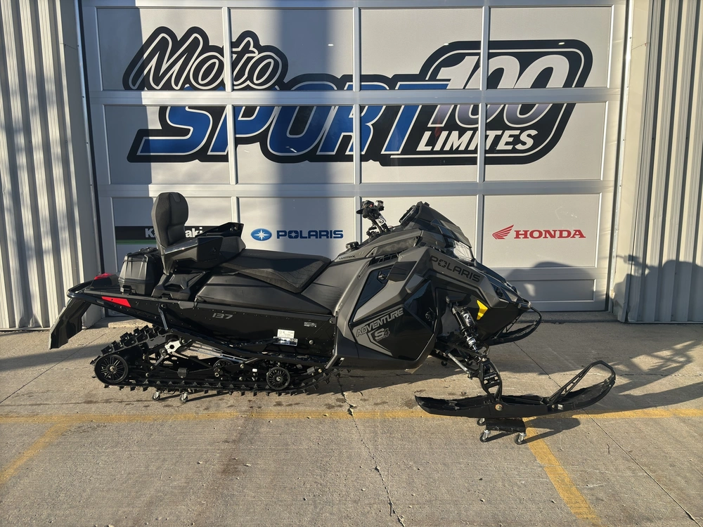 Polaris Prostar S4 Indy Adventure 137 2025 alt