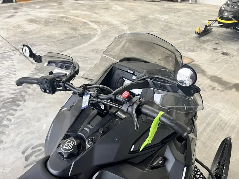 2024 Ski-Doo MOTONEIGE 2024 RENEGADE ADRENALINE 850