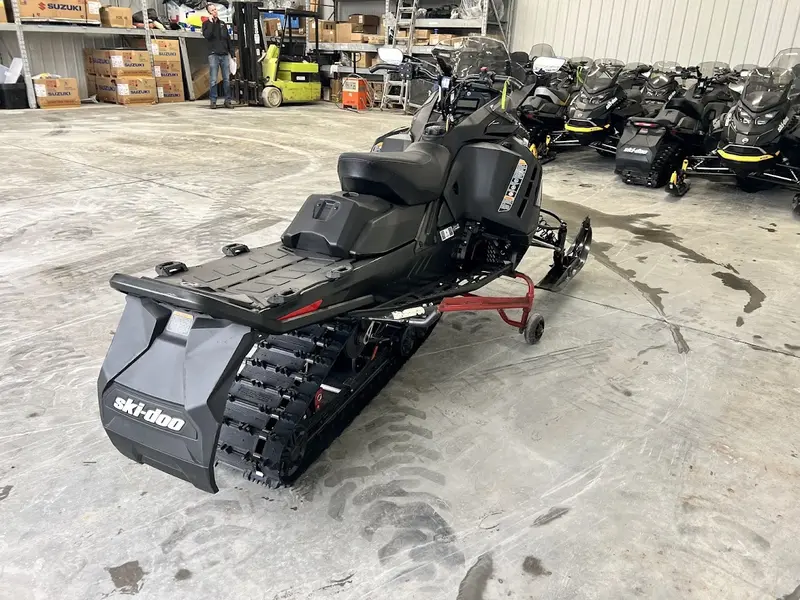 2024 Ski-Doo MOTONEIGE 2024 RENEGADE ADRENALINE 900 TURBO R