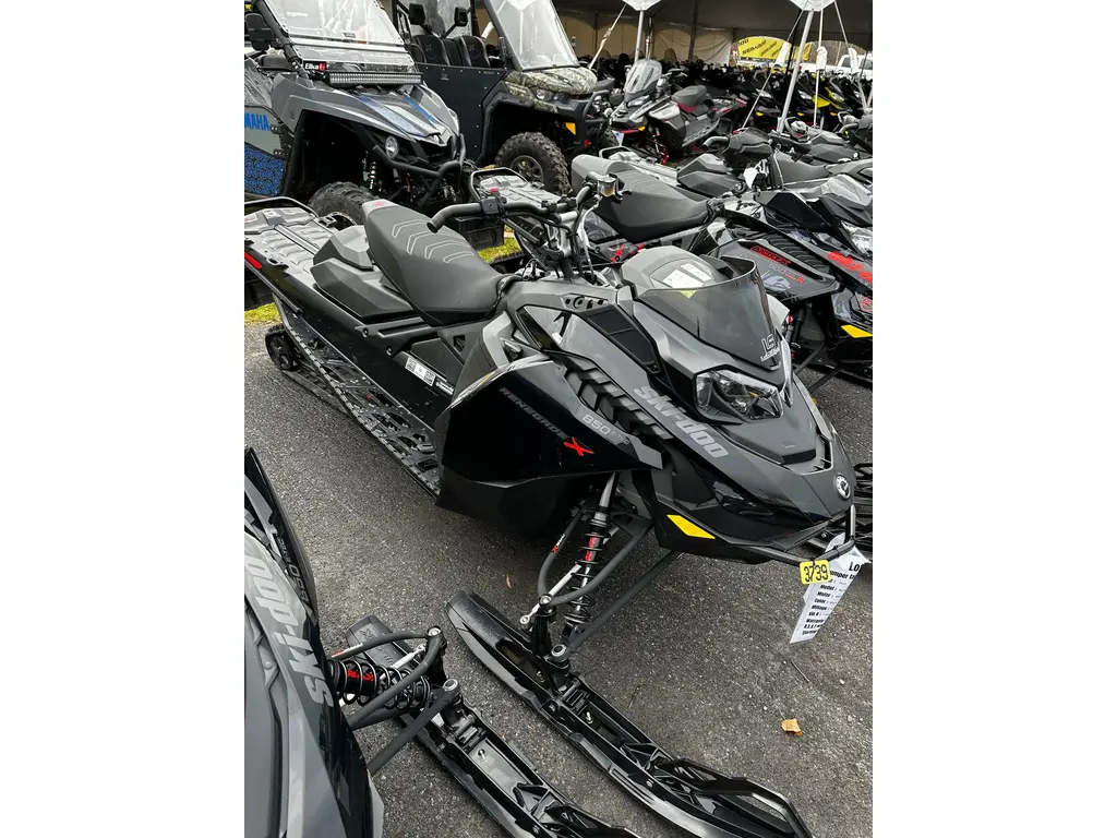 2023 Ski-Doo RENEGADE X 850