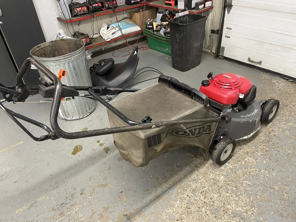 Honda Hr 215 Hxc 2002 alt