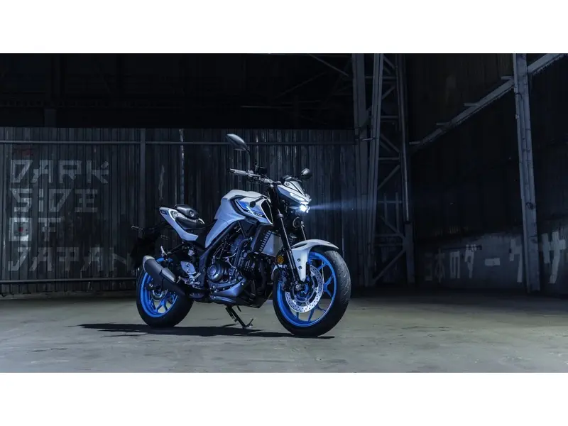 2025 Yamaha MT-03 2025 RESERVE PAR TELEPHONE