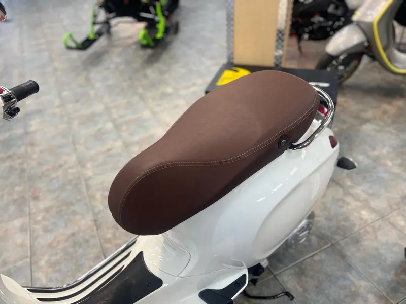 2023 Vespa PRIMAVERA 50 IGET