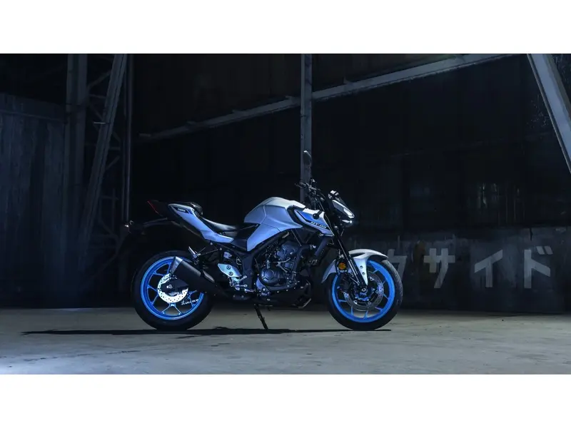 2025 Yamaha MT-03 2025 RESERVE PAR TELEPHONE
