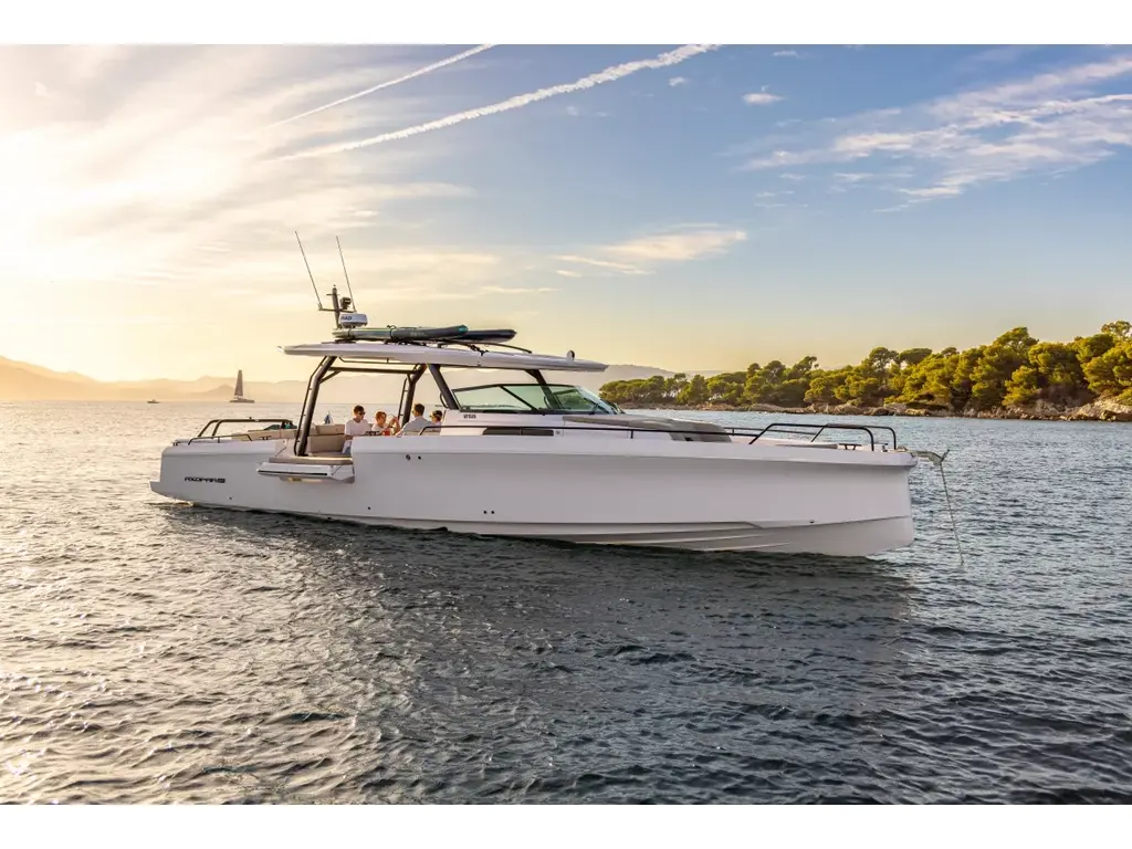 2026 Axopar 45 SUN-TOP 