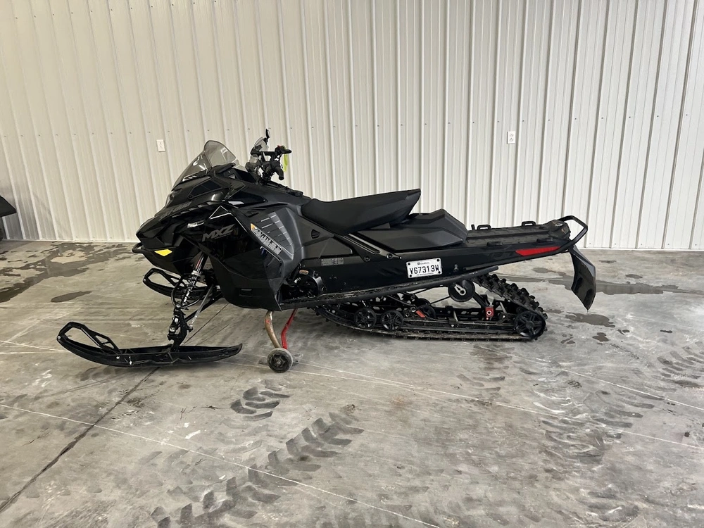 Ski-doo Renegade Adrenaline 850 2024 alt