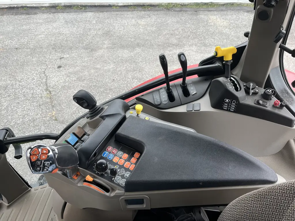 Case IH Vestrum 100A8 2021