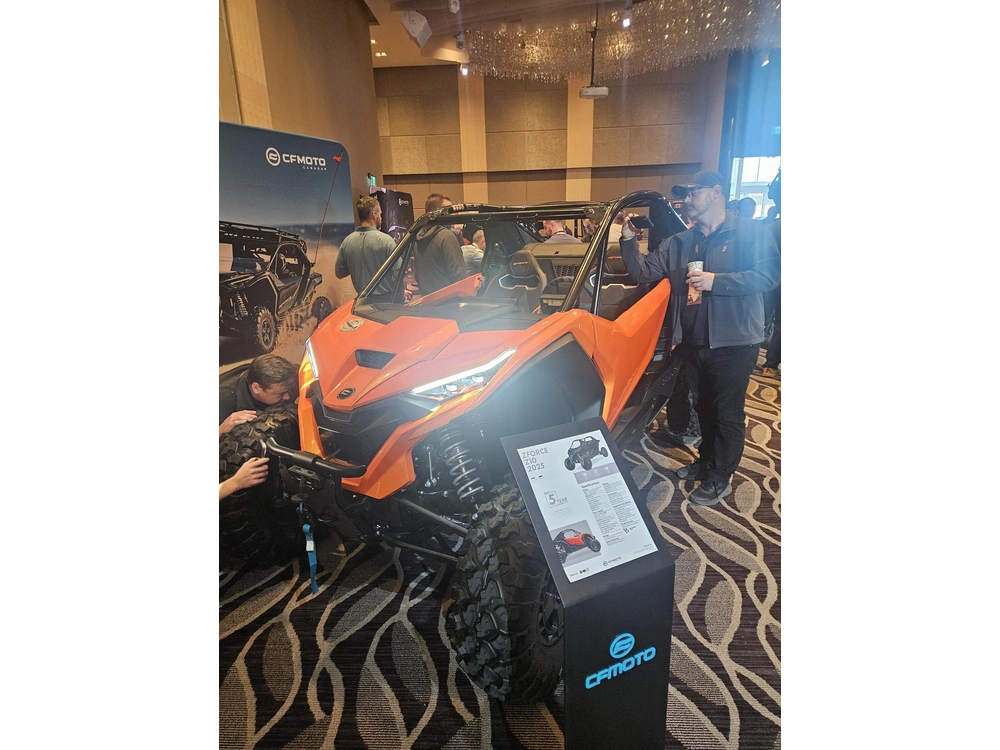 Cfmoto Zforce Z10-4 Eps Turbo Précommander Le Dès Maintenant 2026 alt