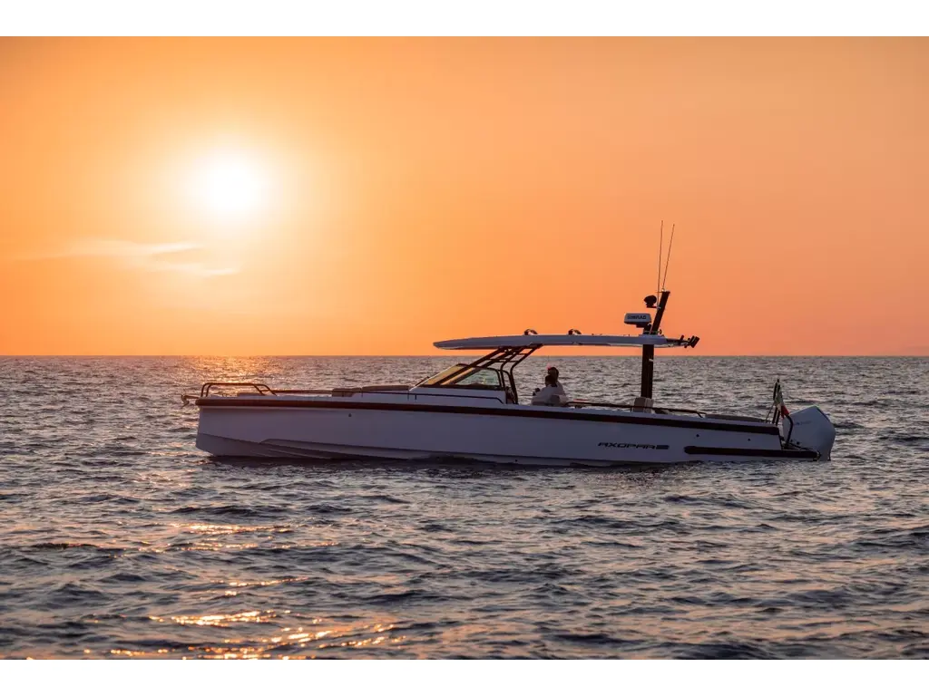 Axopar 37 SUN-TOP  2026