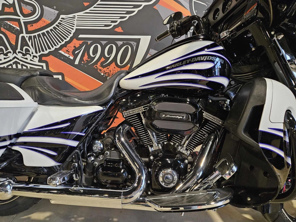 Harley-davidson Cvo Street Glide Flhxse Factory Custom 2016 alt