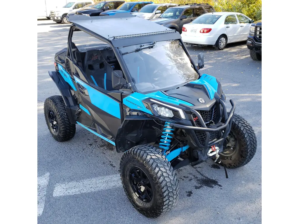 2019 Can-Am MAVERICK SPORT X RC 1000R 