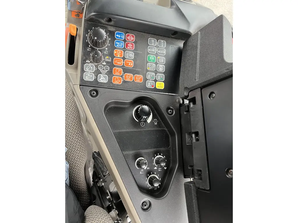 Case IH Vestrum 100A8 2021