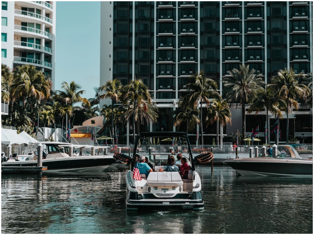 2025 Chris-craft Launch 28 Gt alt