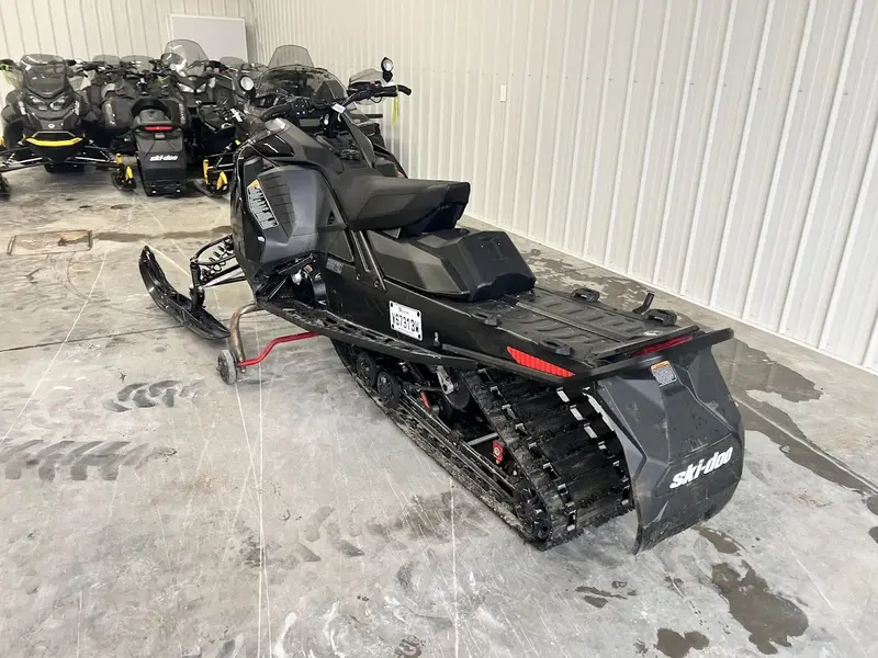 2024 Ski-Doo MOTONEIGE 2024 RENEGADE ADRENALINE 850