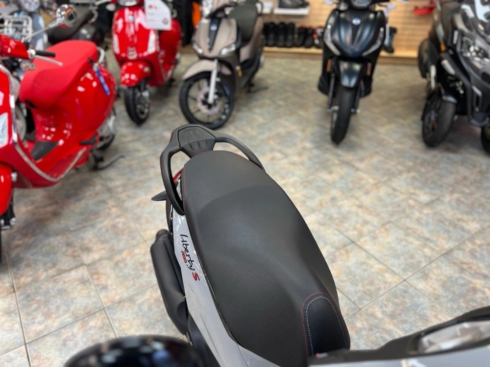 Piaggio Liberty 150 Iget Sport 2023 alt