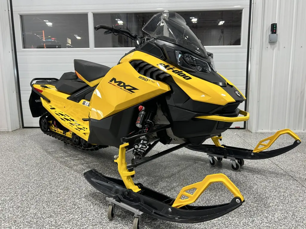 2023 Ski-Doo SM MXZ BLZ 850 YL 1.2RS 23 850 E-TEC® - Neo Yellow 