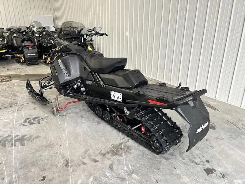 2024 Ski-Doo MOTONEIGE 2024 RENEGADE ADRENALINE 900 TURBO R