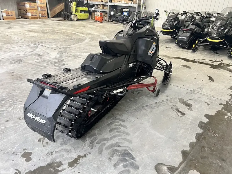 2024 Ski-Doo MOTONEIGE 2024 RENEGADE ADRENALINE 850