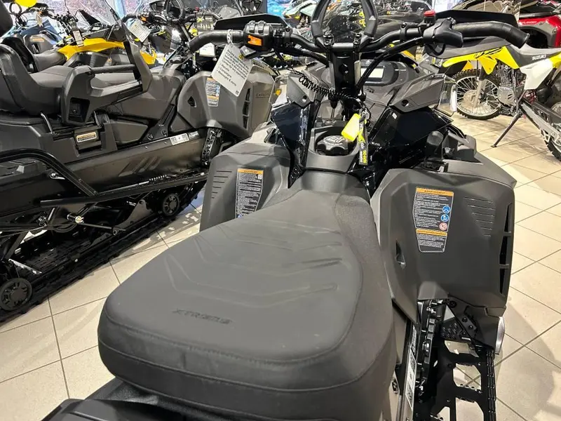 2025 Ski-Doo EXPEDITION XTREME 900 ACE Turbo R Cobra 1.8'' E.S.