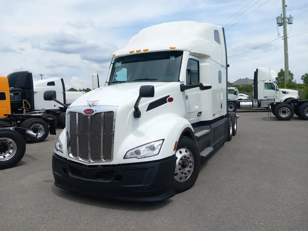 2025 Peterbilt 579