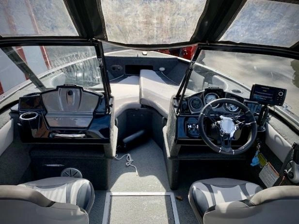 2019 Legend X18 Mercury Fourstroke 90hp alt