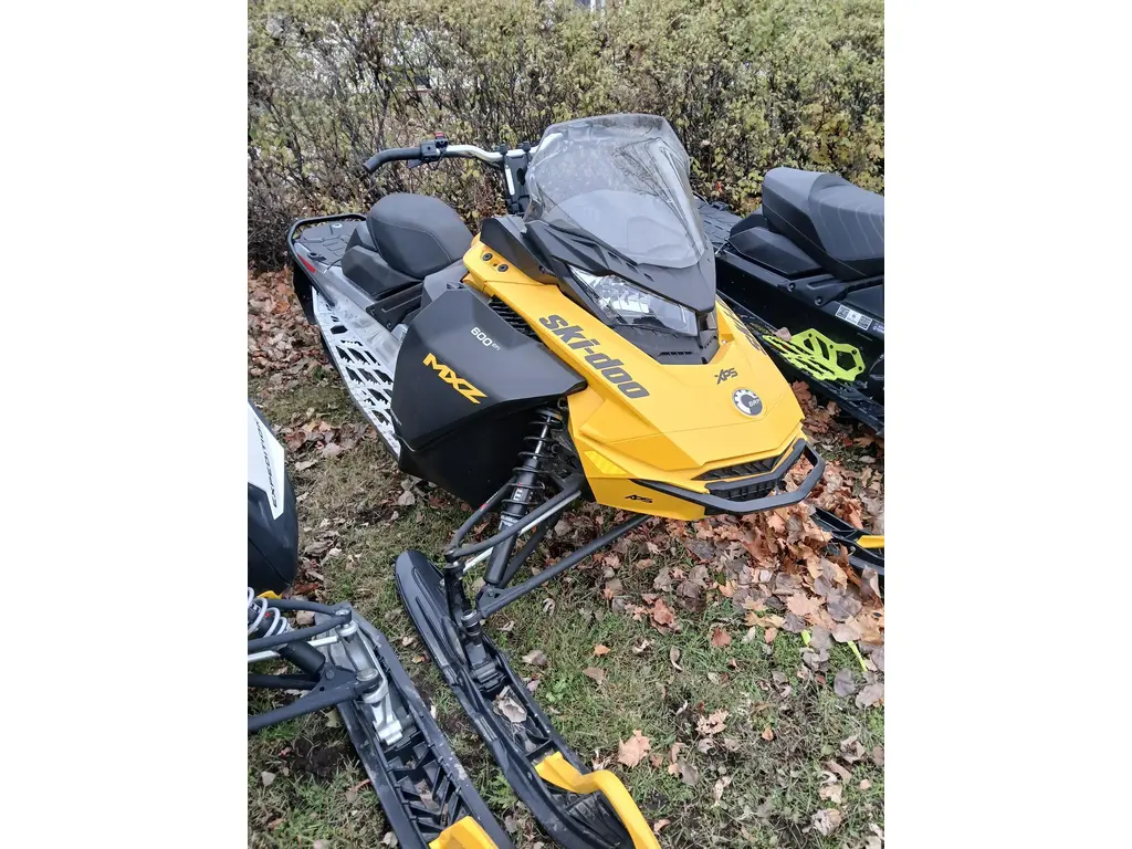 Ski-Doo MXZ SPORT 600 EFI 2023