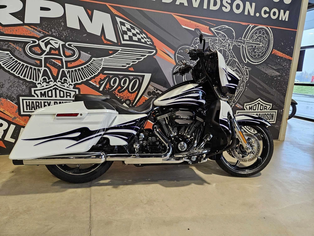 Harley-davidson Cvo Street Glide Flhxse Factory Custom 2016 alt