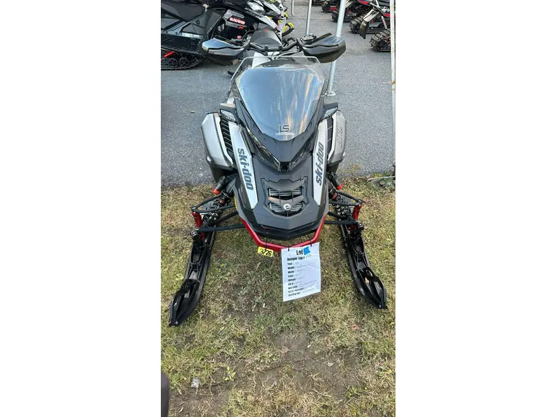 2023 Ski-Doo RENEGADE X-RS 900R w/SMART-SHOX