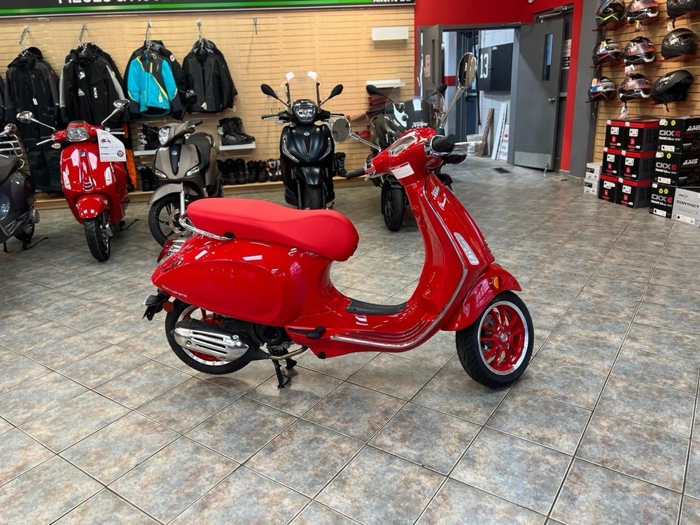 Vespa Primavera 50 Iget 2023 alt