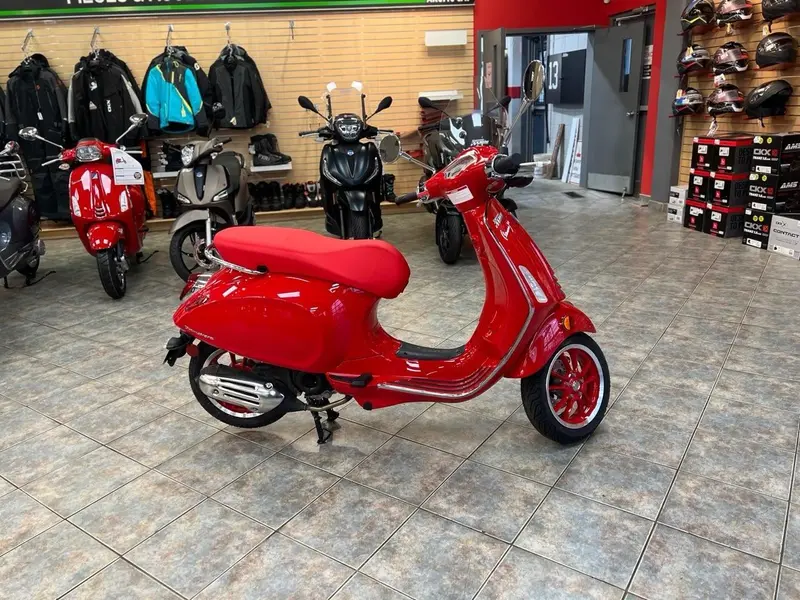 2023 Vespa PRIMAVERA 50 IGET thumbnail 2
