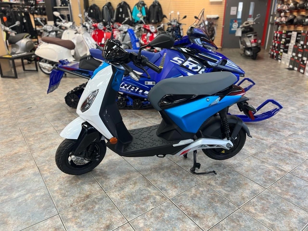 Piaggio Piaggio 1 Active 2022 alt