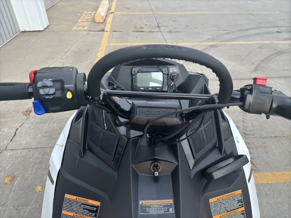 2025 Polaris 550 Voyageur 155 alt