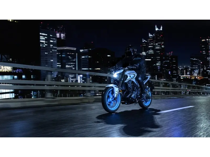 2025 Yamaha MT-03 2025 RESERVE PAR TELEPHONE
