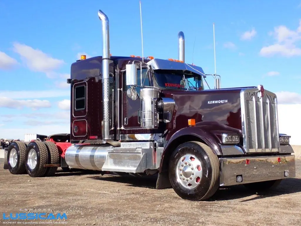 Kenworth W900 2024