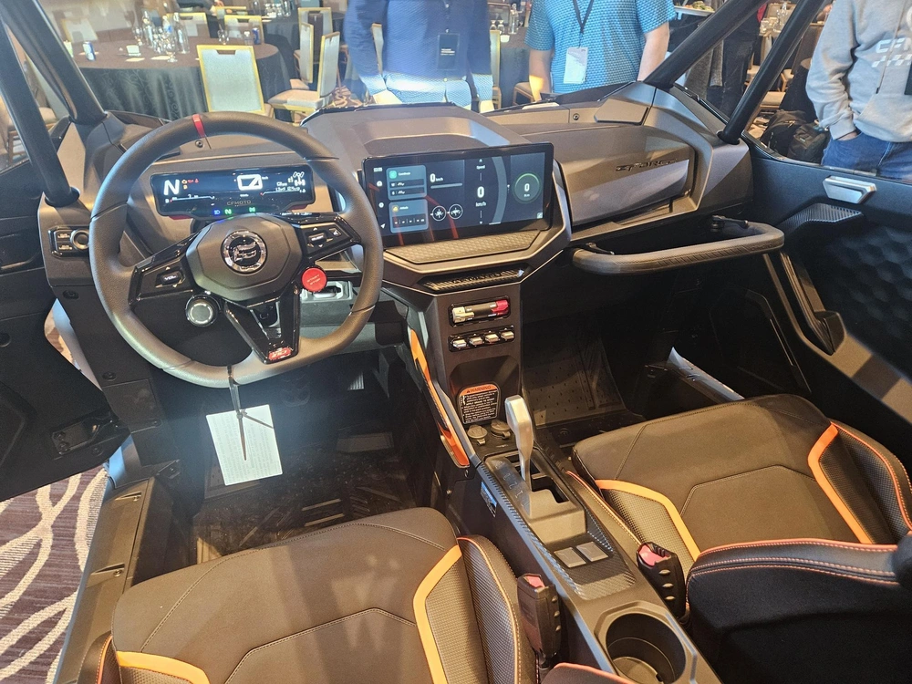Cfmoto Zforce Z10-4 Eps Turbo Précommander Le Dès Maintenant 2026 alt