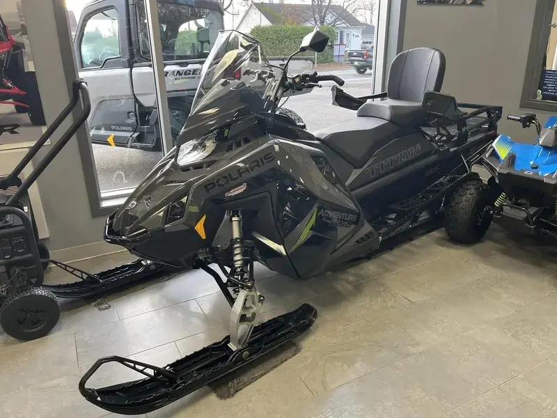 2025 Polaris TITAN ADVENTURE 650