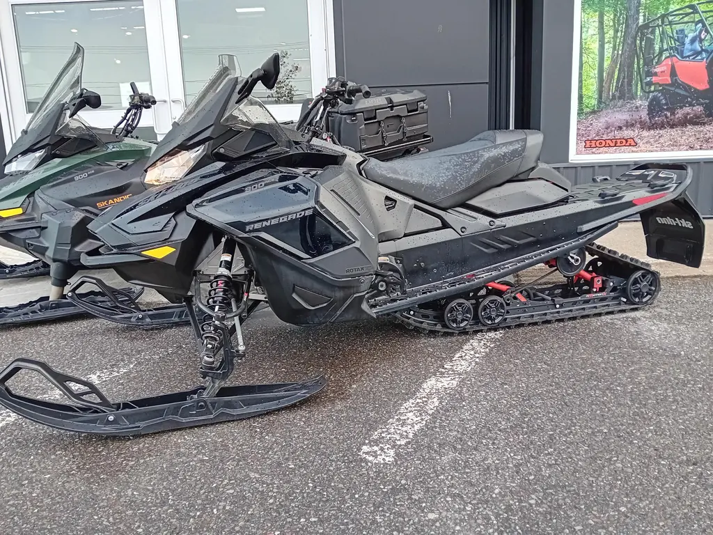 2022 Ski-Doo RENEGADE 900 ACE ADRENALINE