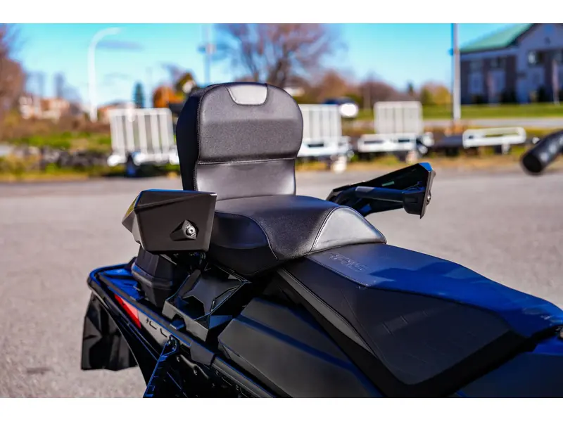 2025 Polaris PROSTAR S4 INDY ADVENTURE 137