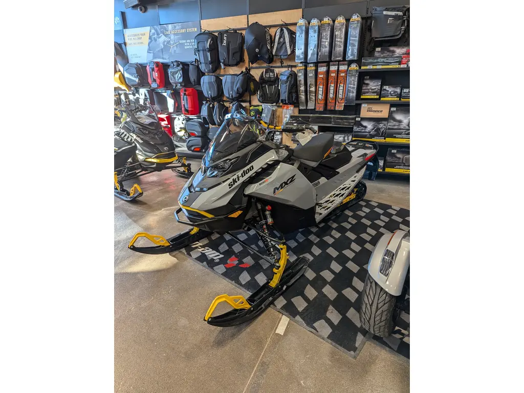 2025 Ski-Doo MXZ BLIZZARD 600R 129 GREY 