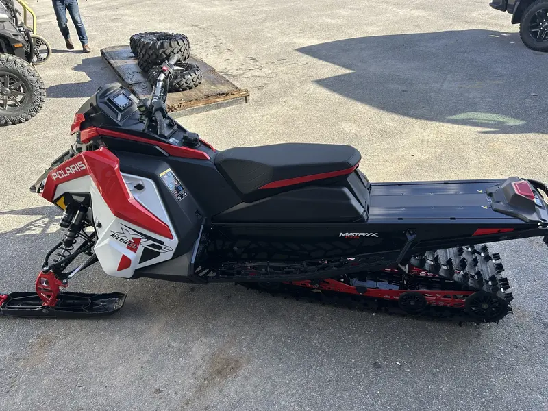 2023 Polaris Switcheback Xc 146