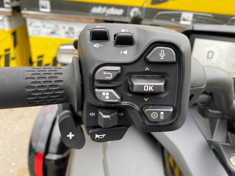 2024 Can-am Spyder F3 Limited alt