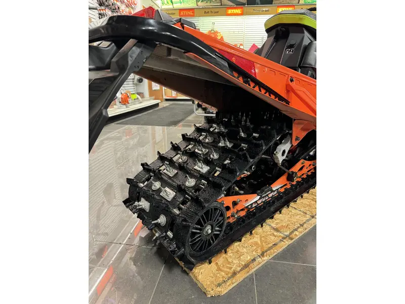 2023 Polaris S23TDV8MS Patriot Boost Indy VR1 137"