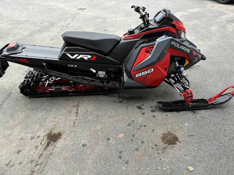 2024 Polaris Indy VR1 137 850