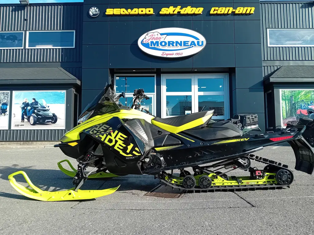 2018 Ski-Doo RENEGADE X 850