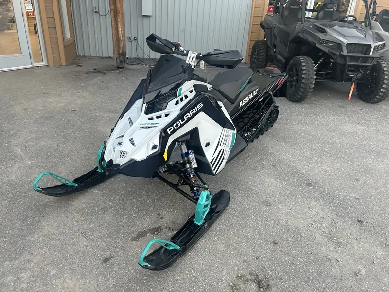2025 Polaris Switcheback assault 9R