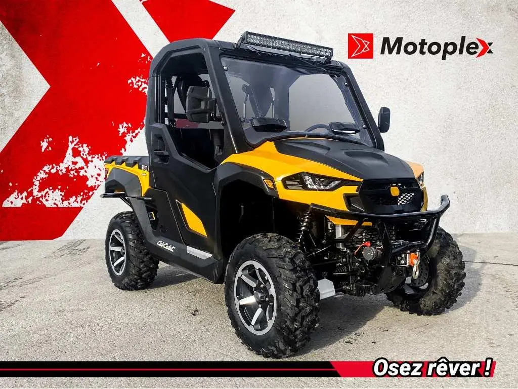 2018 Cub Cadet Challenger MX750 Cabine Fermer