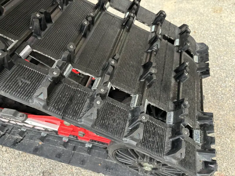 2024 Polaris Indy VR1 137 850